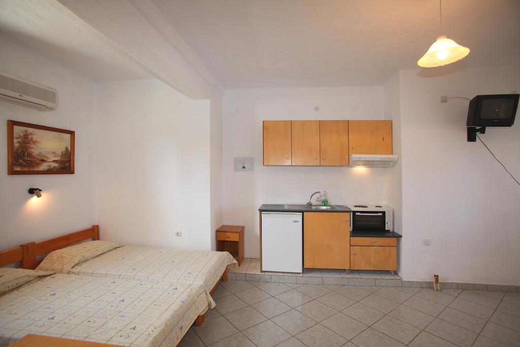 Alexandros Rooms & Studios スコペロス 部屋 写真