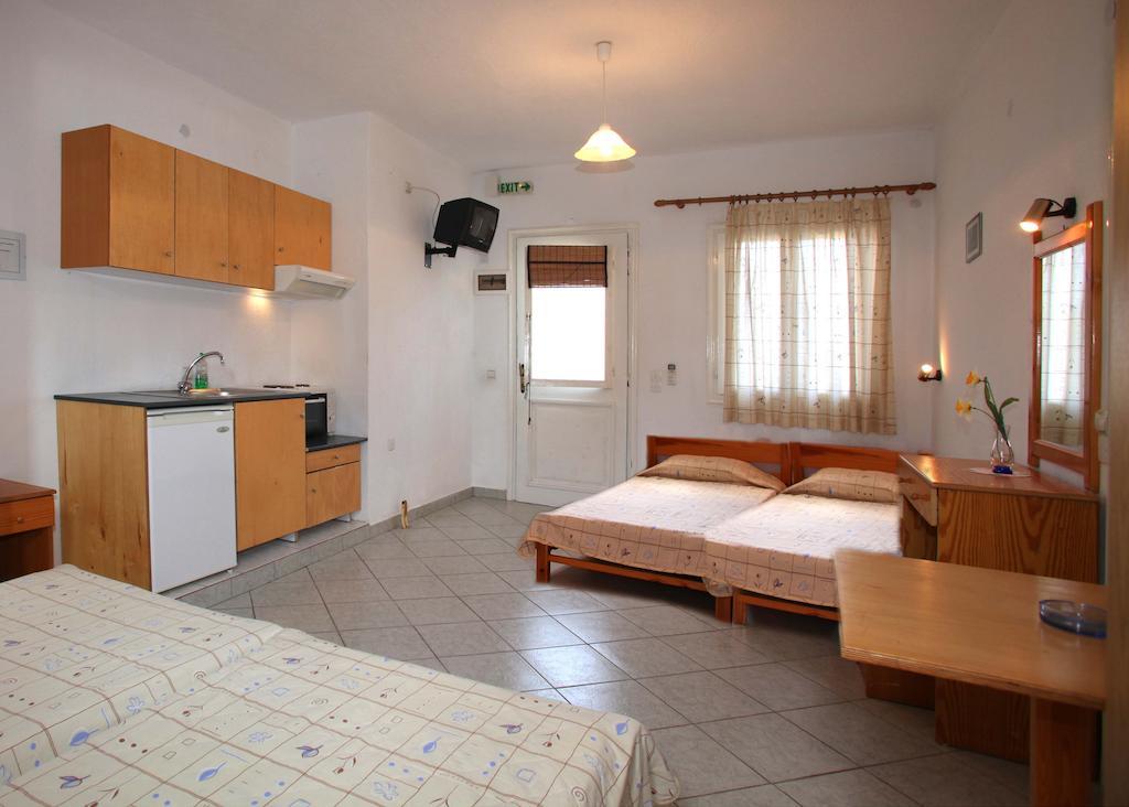 Alexandros Rooms & Studios スコペロス 部屋 写真